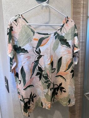 Women’s Floral Leaf Print Short Sleeve Top - Green/Pink